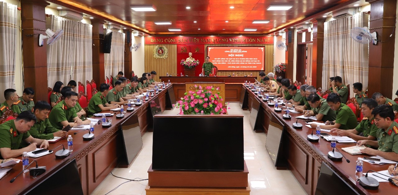 Công an tỉnh Lâm Đồng tổ chức hội nghị sơ kết công tác quý III và 9 tháng đầu năm 2025 cụm Công an các xã, Đồn Công an