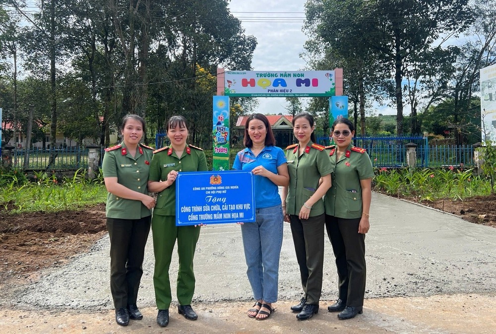 Hành động nhỏ, ý nghĩa lớn vì môi trường học đường xanh, sạch, đẹp