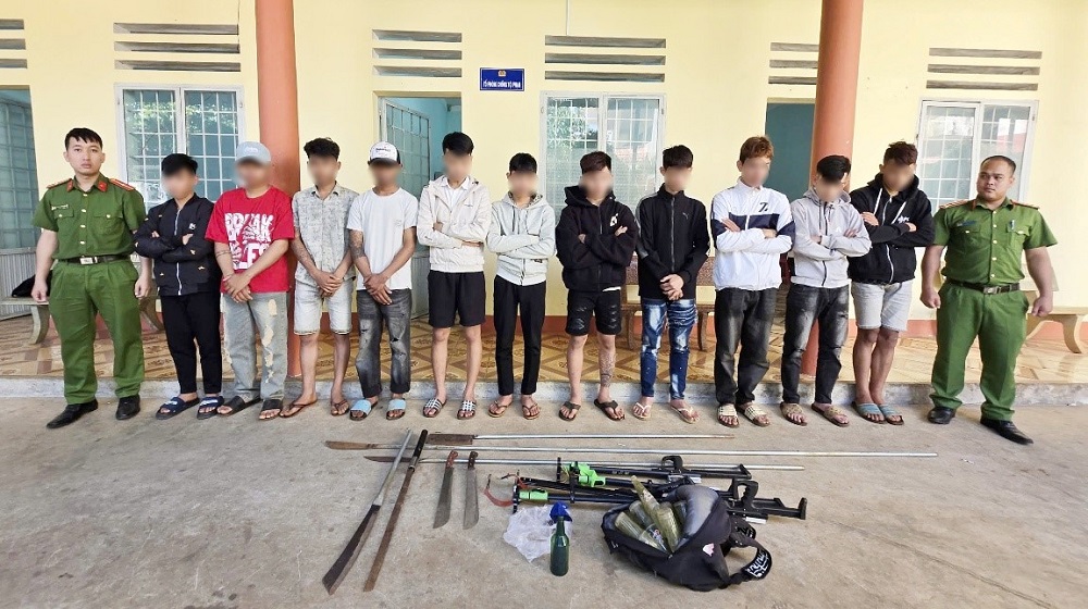Công an xã Đức An kịp thời ngăn chặn nhóm thanh thiếu niên mang hung khí chuẩn bị hỗn chiến
