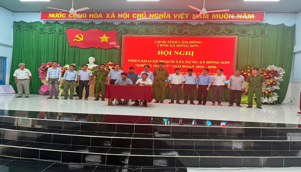 Công an xã Hồng Sơn tổ chức hội nghị triển khai kế hoạch xây dựng xã “không ma túy” giai đoạn 2025 – 2030