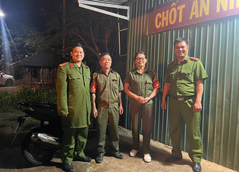 Công an phường 2 Bảo Lộc tăng cường tuần tra bảo vệ mùa vụ cà phê niên vụ 2025–2026