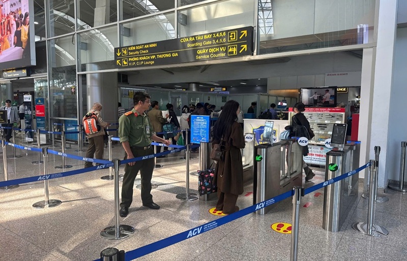 Hướng dẫn áp dụng sinh trắc học khi làm thủ tục bay tại sân bay quốc tế Liên Khương